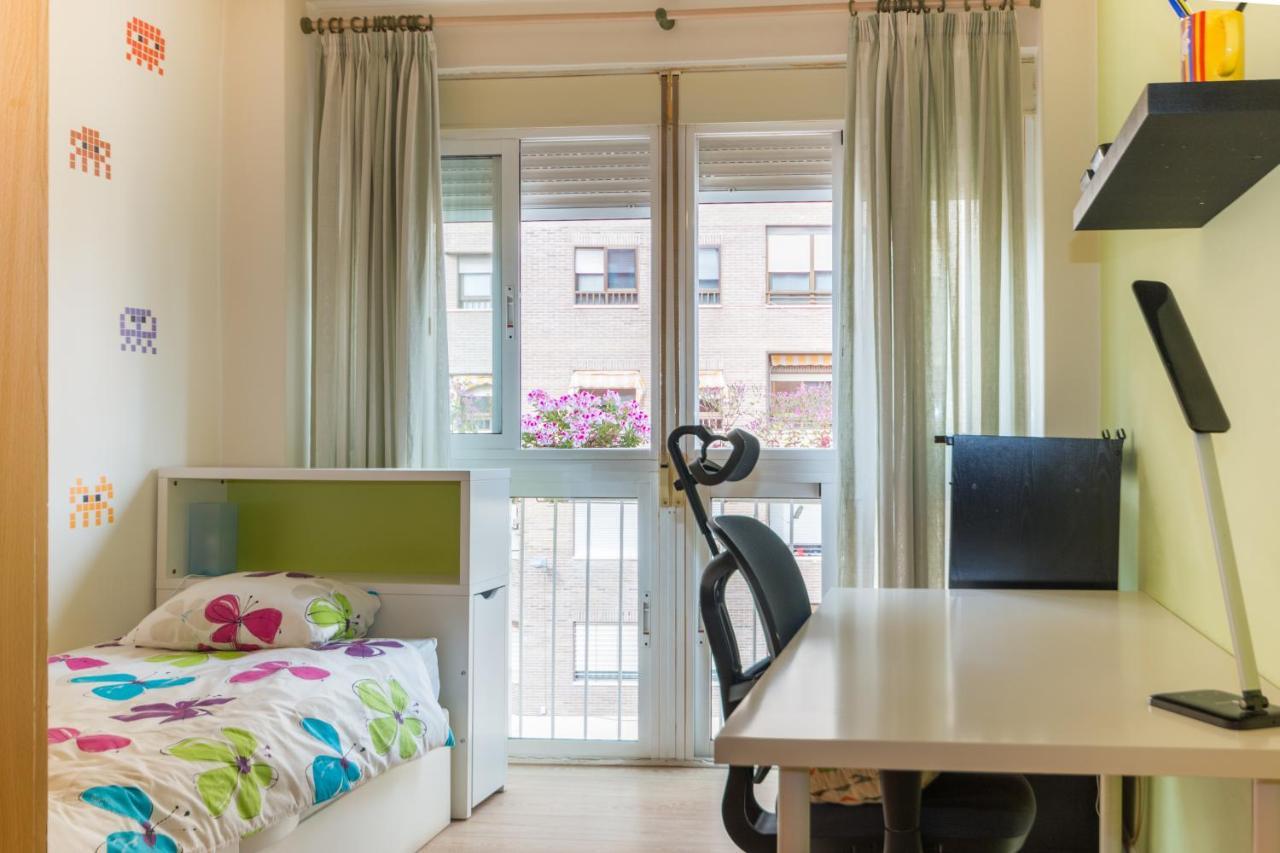 Piso De Diseno Junto Al Centro De Con Parking Apartment